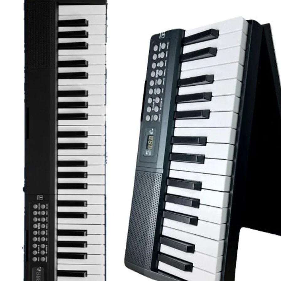 Teclado dobrável exposto na Betel Som